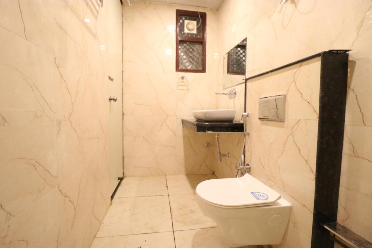 ניו דלהי Family Hotel Tark Near Igi Airport Delhi מראה חיצוני תמונה